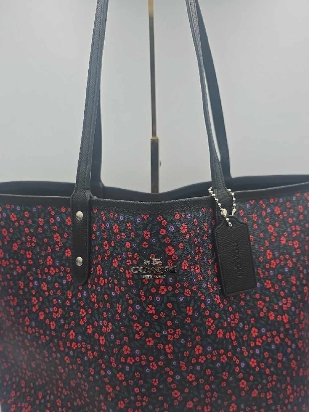 Coach Black & Red Reversable Floral/ Black Large Tote W Silver Hardware (GOOD)🥀 - Picture 2 of 15